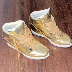 Nike WMNS Dunk Sky Hi Liquid Metal